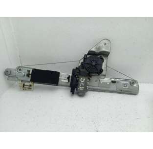 ELEVALUNAS TRASERO DERECHO...