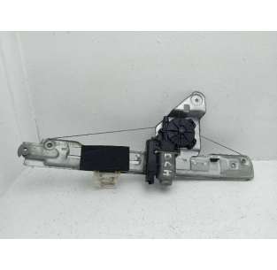 ELEVALUNAS TRASERO DERECHO...