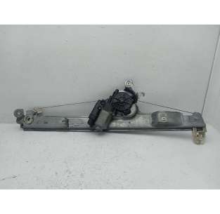 ELEVALUNAS DELANTERO...