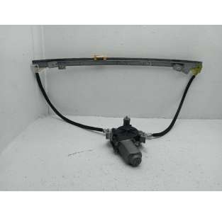 ELEVALUNAS DELANTERO...