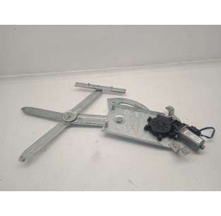 ELEVALUNAS DELANTERO...