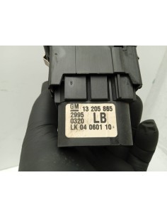 Recambio de mando luces para opel zafira b 1.9 cdti referencia OEM IAM 13205865 SALPICADERO  2