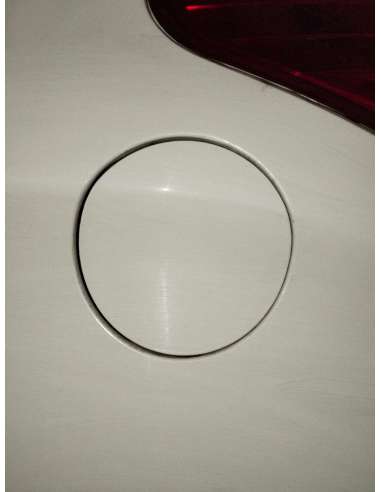 TAPA EXTERIOR COMBUSTIBLE HYUNDAI I20...