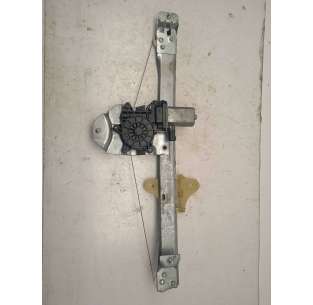 ELEVALUNAS DELANTERO...