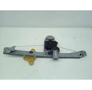 ELEVALUNAS DELANTERO...