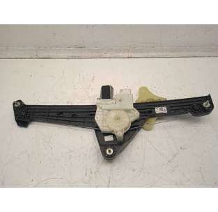 ELEVALUNAS DELANTERO...