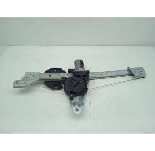 ELEVALUNAS TRASERO...