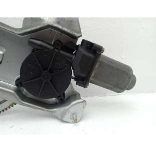 ELEVALUNAS DELANTERO... 2