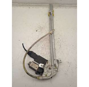 ELEVALUNAS TRASERO DERECHO...