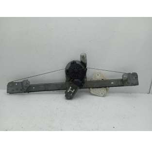 ELEVALUNAS DELANTERO...