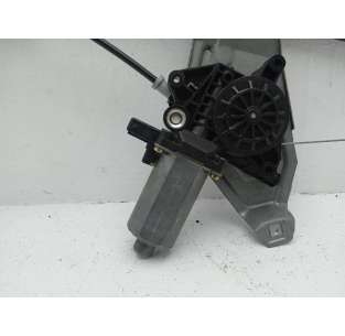 ELEVALUNAS DELANTERO... 2