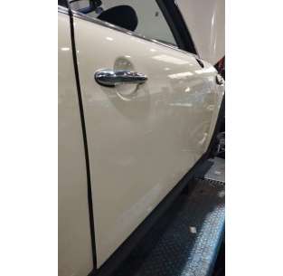 PUERTA DELANTERA DERECHA... 2