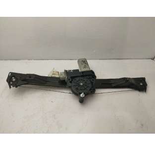 ELEVALUNAS DELANTERO...