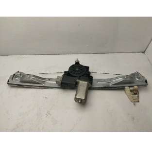 ELEVALUNAS TRASERO...