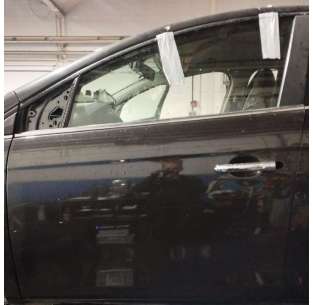 PUERTA DELANTERA IZQUIERDA...