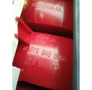 PILOTO TRASERO DERECHO... 2