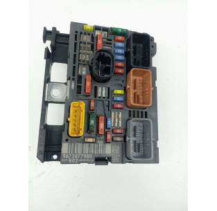 CAJA RELES / FUSIBLES...