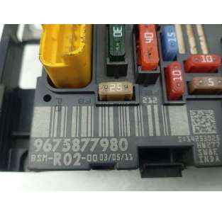 CAJA RELES / FUSIBLES... 2