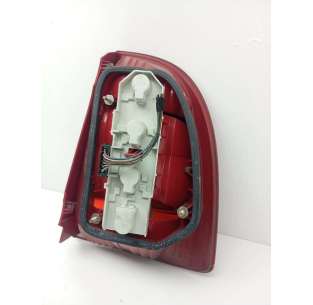 PILOTO TRASERO IZQUIERDO... 2