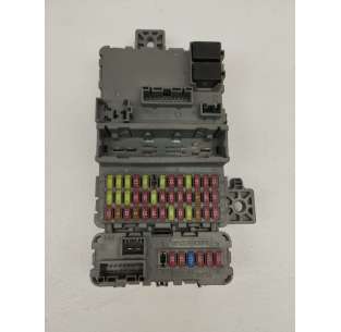 CAJA RELES / FUSIBLES HONDA...