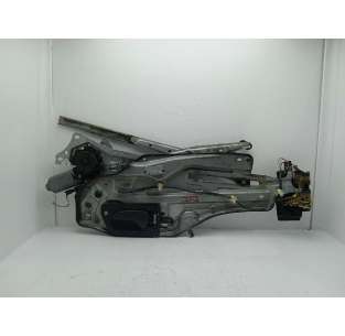 ELEVALUNAS DELANTERO...