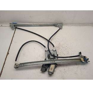 ELEVALUNAS DELANTERO...