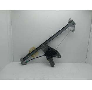 ELEVALUNAS DELANTERO...