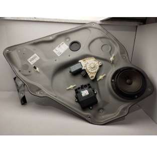 ELEVALUNAS TRASERO...