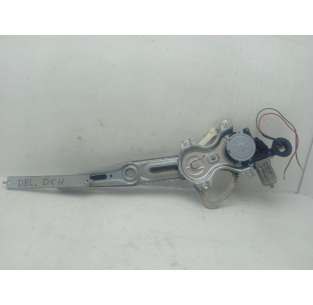 ELEVALUNAS DELANTERO...