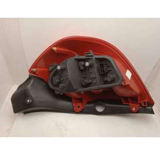 PILOTO TRASERO IZQUIERDO... 2