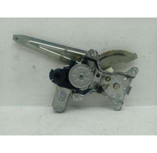 ELEVALUNAS TRASERO DERECHO...