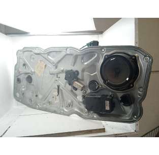 ELEVALUNAS DELANTERO...