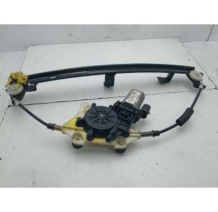 ELEVALUNAS DELANTERO...