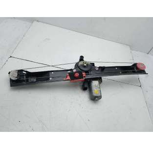 ELEVALUNAS DELANTERO...