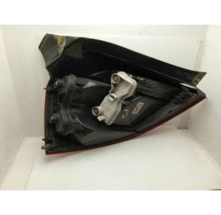 PILOTO TRASERO DERECHO... 2