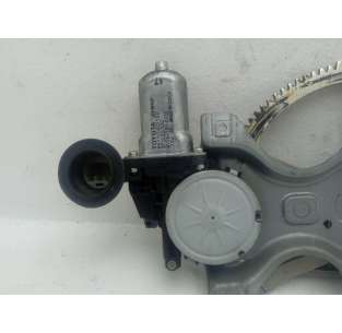 ELEVALUNAS DELANTERO... 2