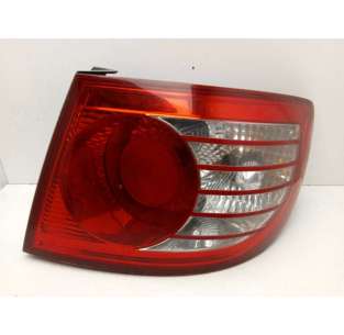 PILOTO TRASERO IZQUIERDO...