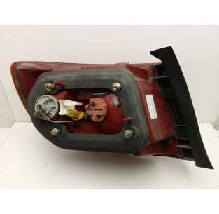 PILOTO TRASERO IZQUIERDO... 2