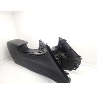 APOYABRAZOS CENTRAL MAZDA 3...