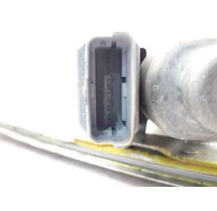 ELEVALUNAS TRASERO... 2