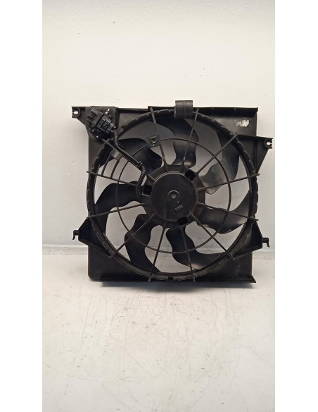 Recambio de electroventilador para hyundai ix35 tecno star 2wd referencia OEM IAM 253802Y000  