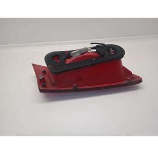 PILOTO TRASERO DERECHO... 2