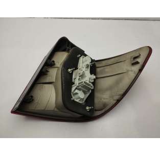 PILOTO TRASERO IZQUIERDO... 2