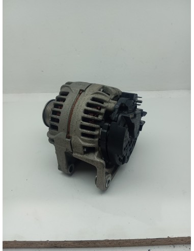 Recambio de alternador para opel astra h berlina cosmo referencia OEM IAM 55556067  