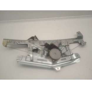 ELEVALUNAS DELANTERO...