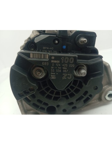 Recambio de alternador para opel astra h berlina cosmo referencia OEM IAM 55556067  