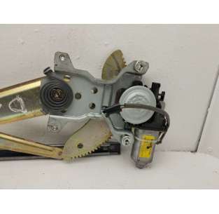 ELEVALUNAS DELANTERO... 2