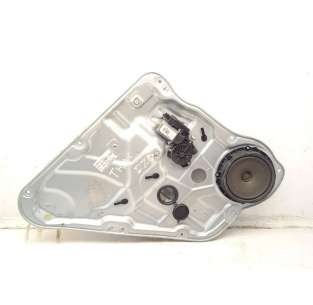 ELEVALUNAS TRASERO...