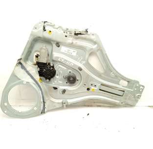 ELEVALUNAS DELANTERO...