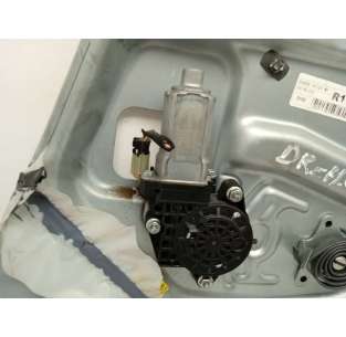 ELEVALUNAS DELANTERO... 2